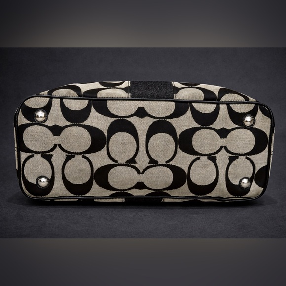 Coach Jacquard Kiss Lock Signature C Large Shoulder Bag Carryall - Picture 3 of 11